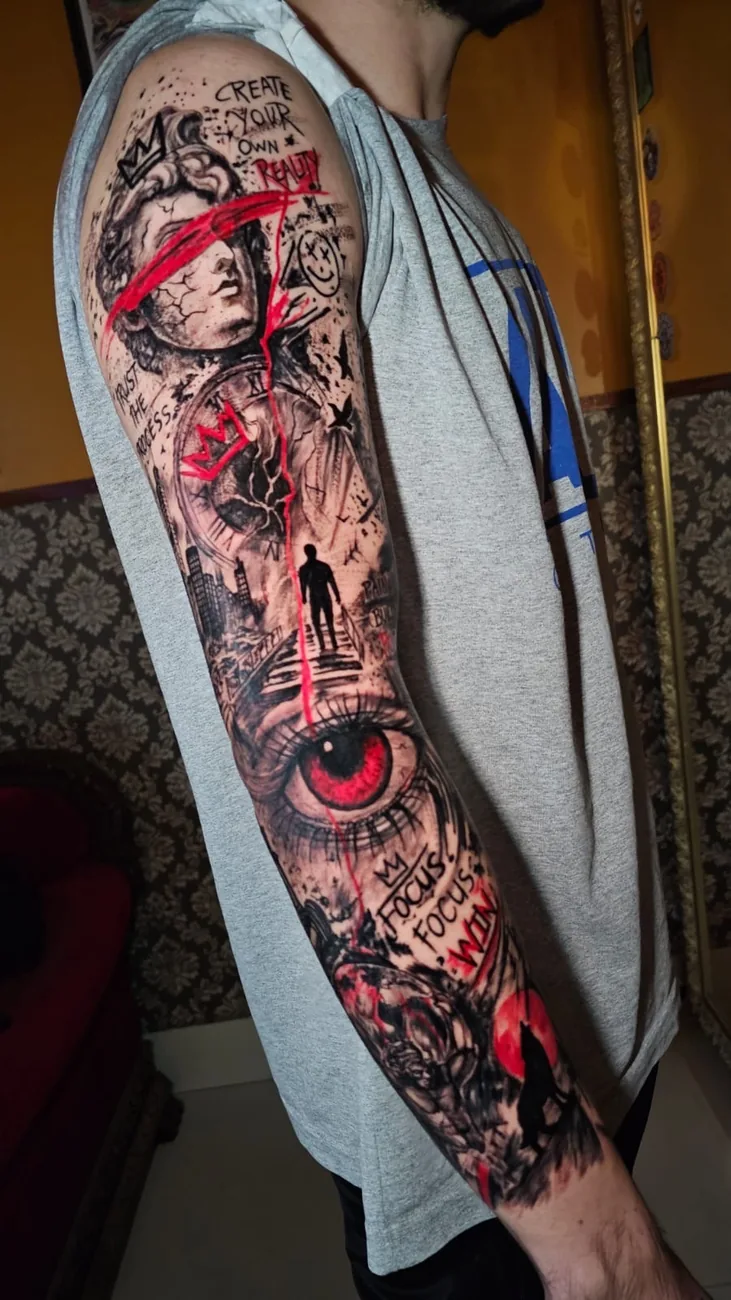 Fechamento de braço em preto, cinza e vermelho com olho realista